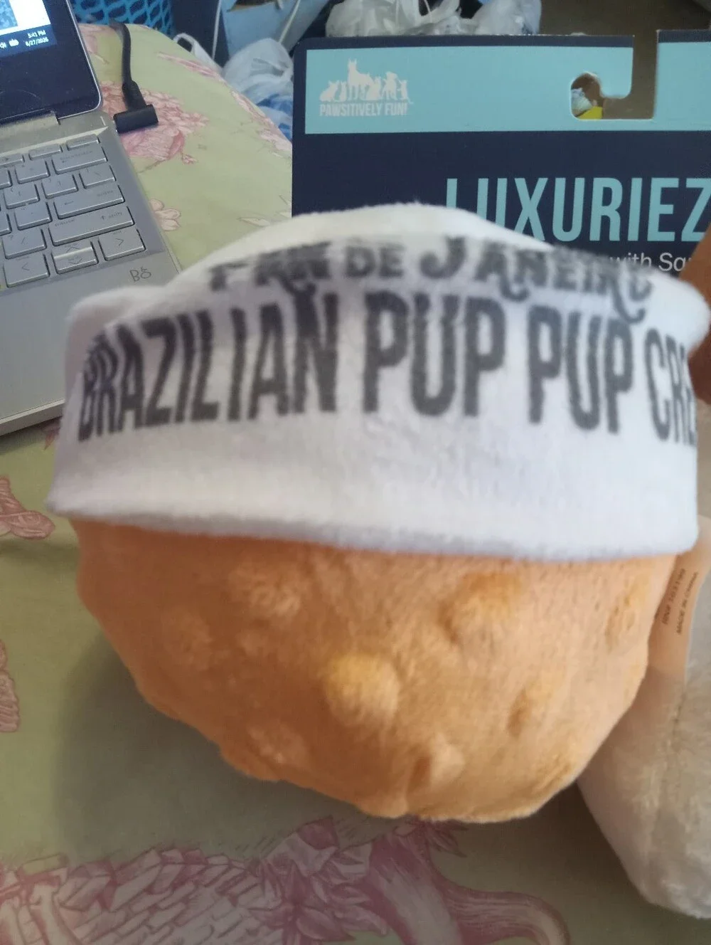 NWOT Set Of 2 Plush Lotion And Bronzer Dog Squeaky Toy